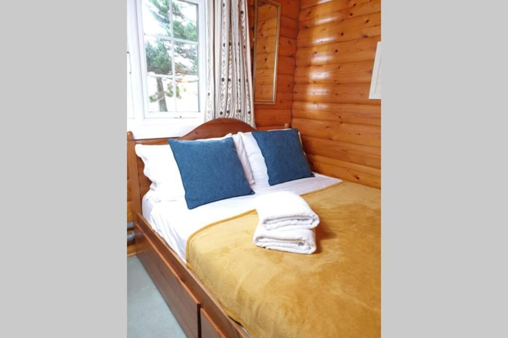 Rustic Log Cabin In Snowdonia By Seren Short Stays Trawsfynydd Exterior foto